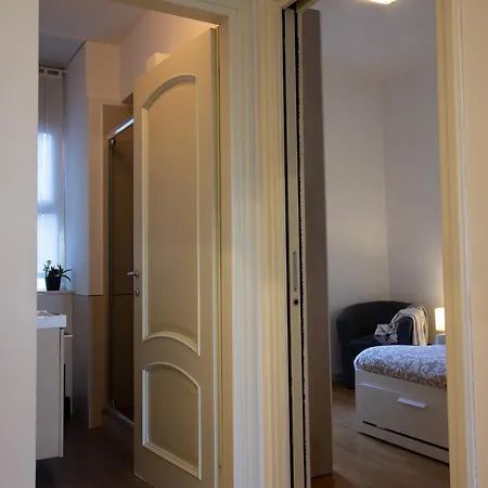 Sium's 2 Lägenhet Como